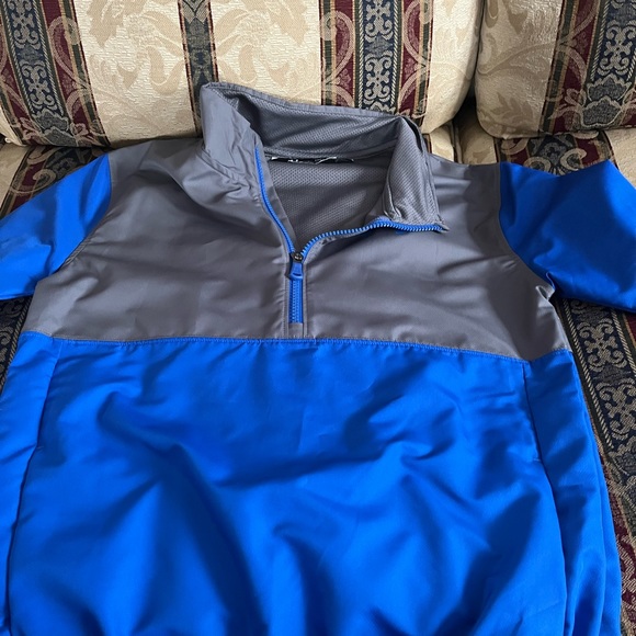 Under Armour Other - Under Armour boys Windbreaker in blue and gray, half zip with elastic waist